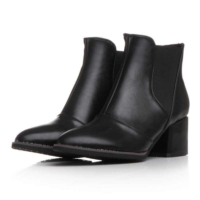 flat heel slip on boots