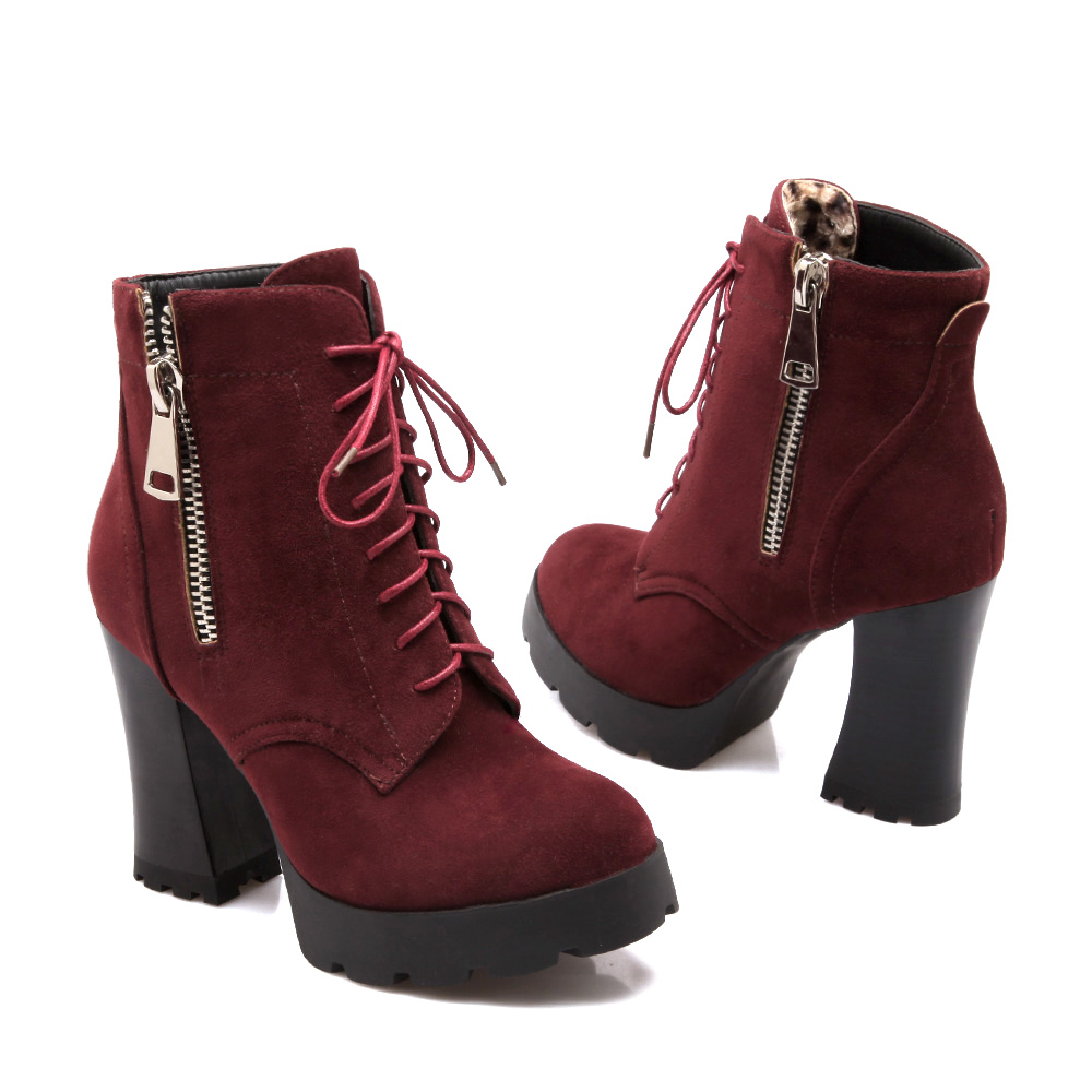 Round Toe Platform Lace Up Boots