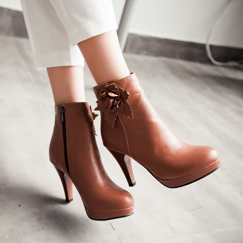 low heel zip ankle boots